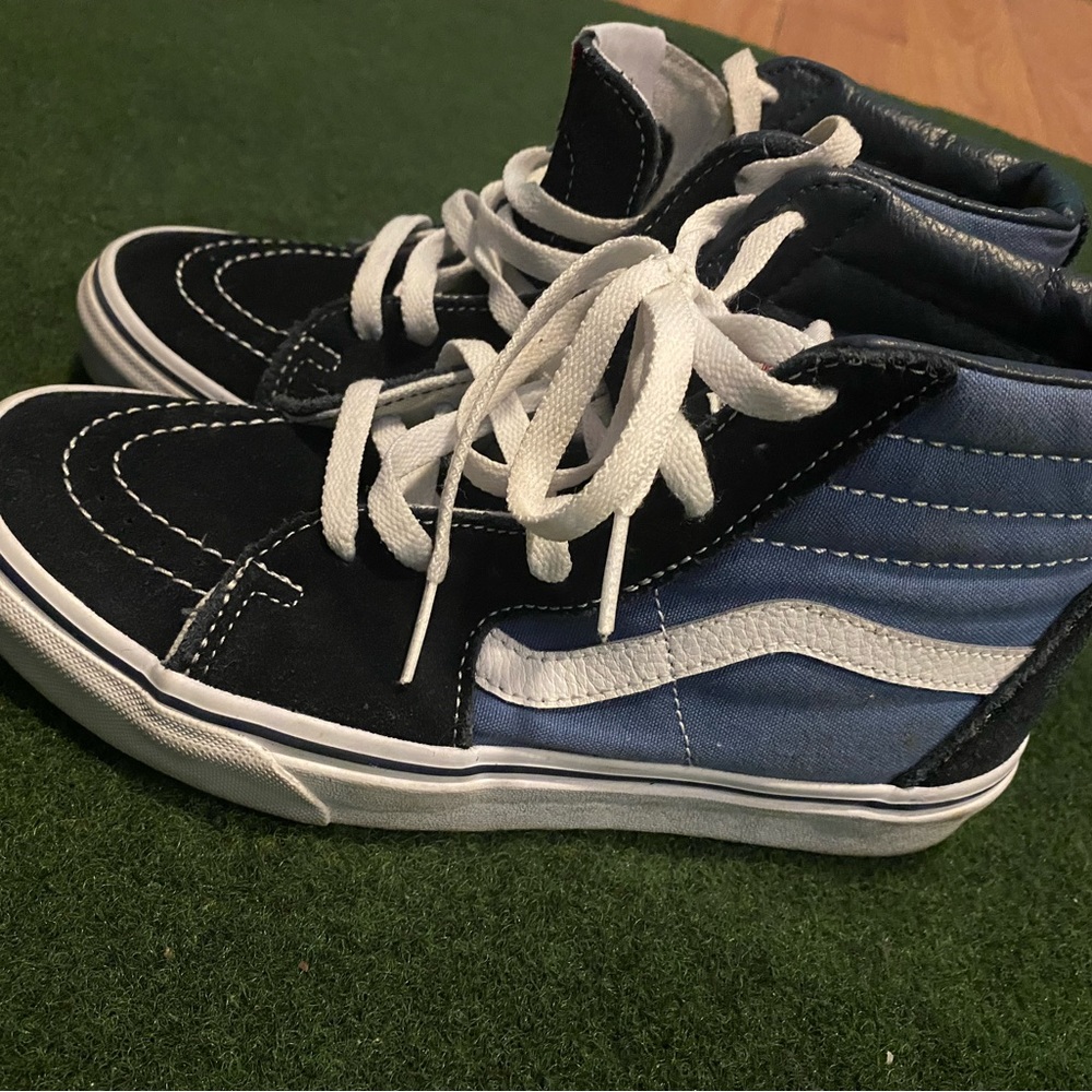 Vans - Picture 6 of 6